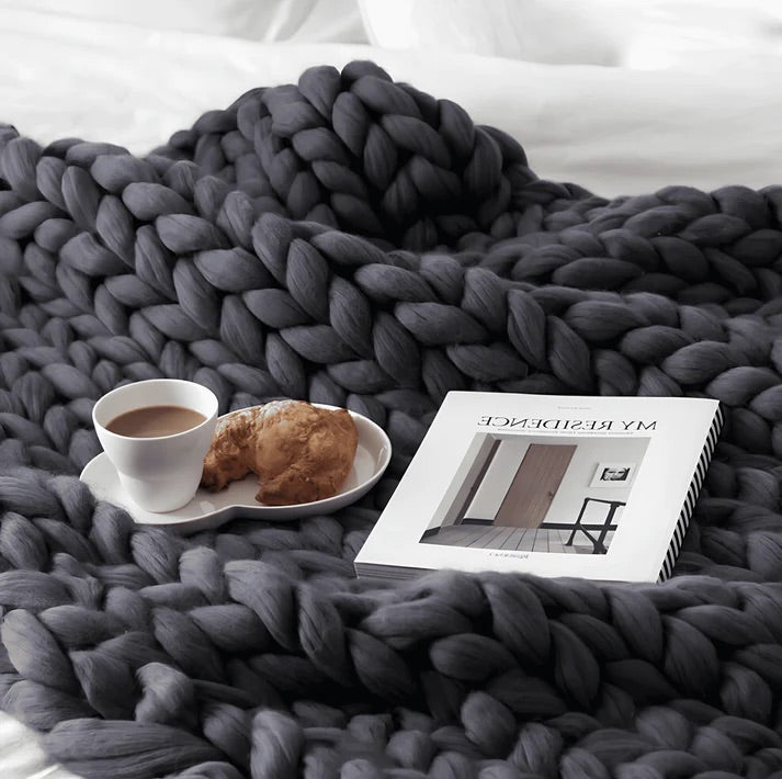 NEXOVA™ - COZY KNIT BLANKET